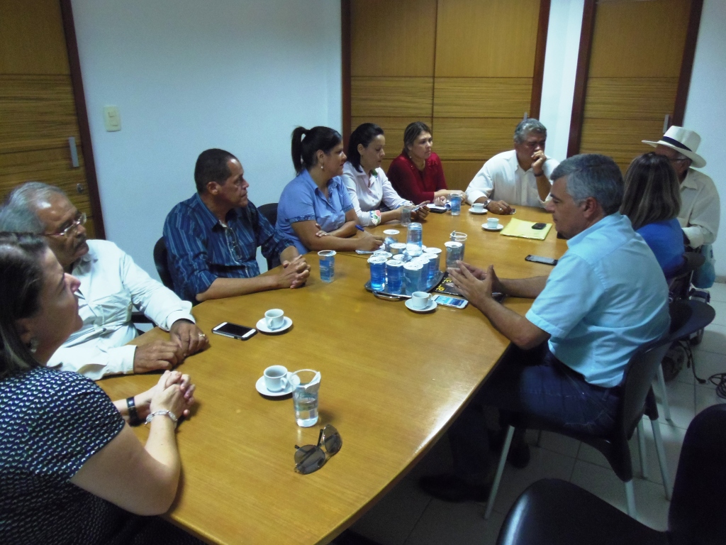 Conselho Estadual de Deficientes reúne-se com superintendente na SMTT - SMTT Aracaju